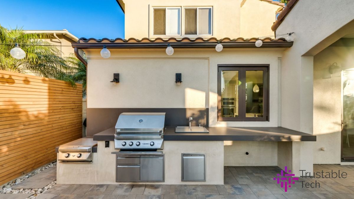 Operate Your Garage Door with Voice Assistance